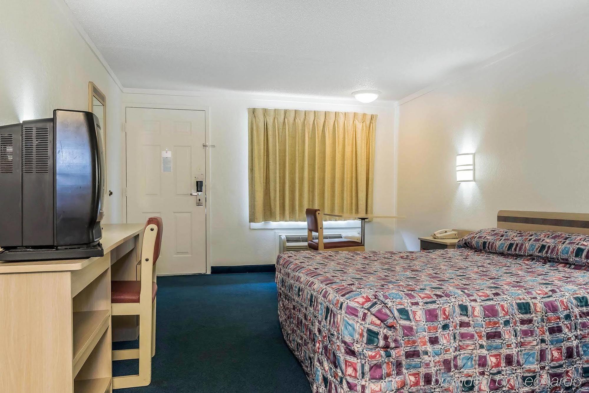 Rodeway Inn Sharonville Eksteriør billede