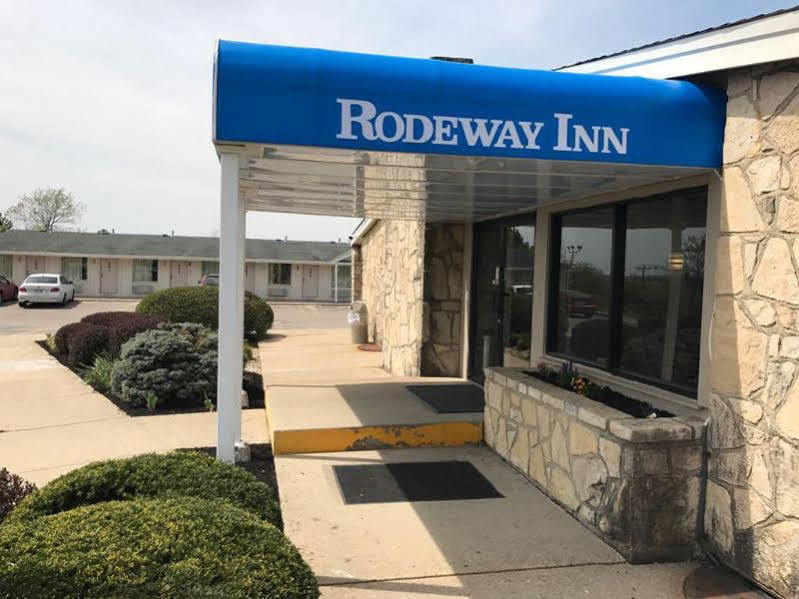Rodeway Inn Sharonville Eksteriør billede