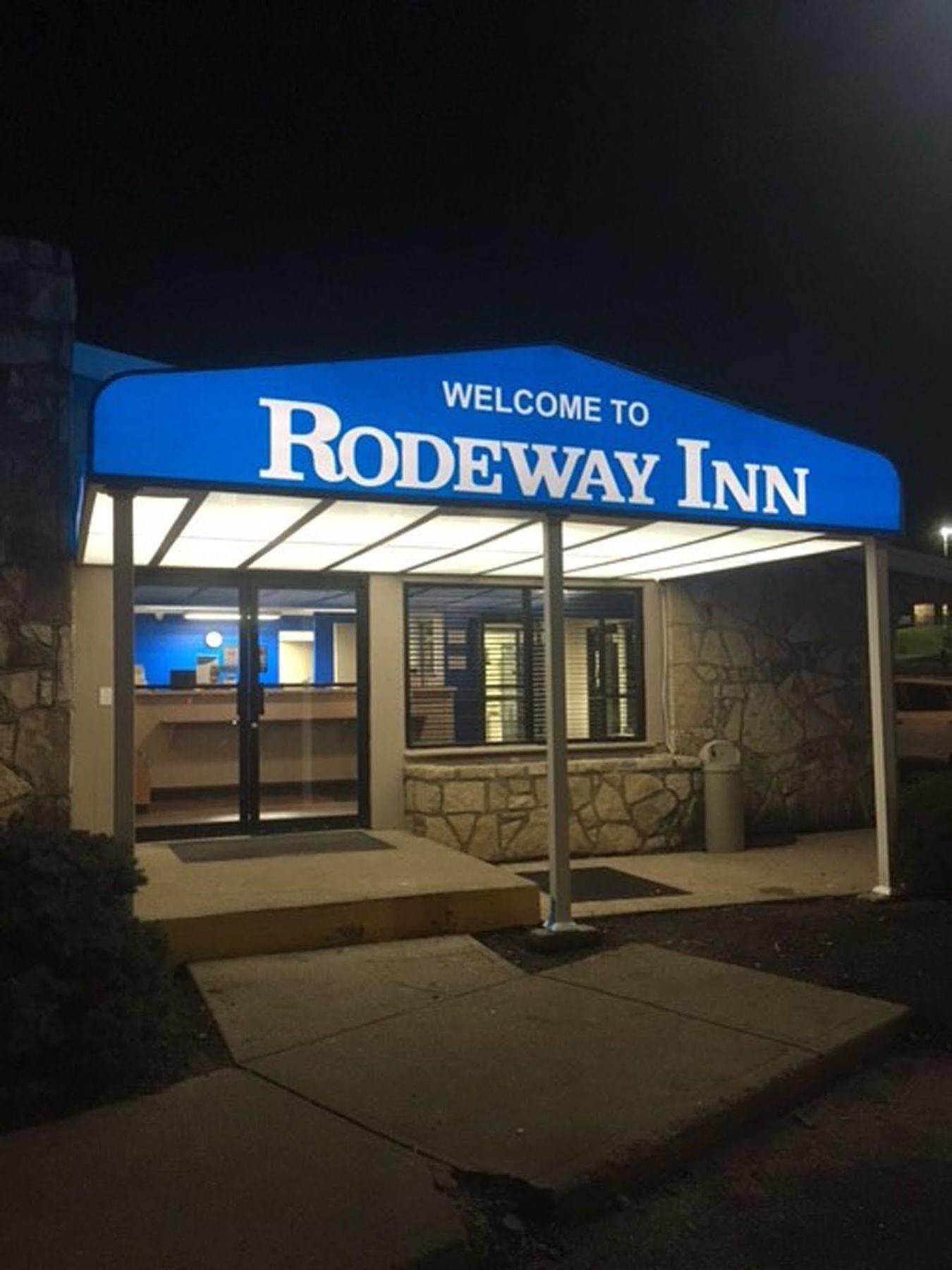 Rodeway Inn Sharonville Eksteriør billede